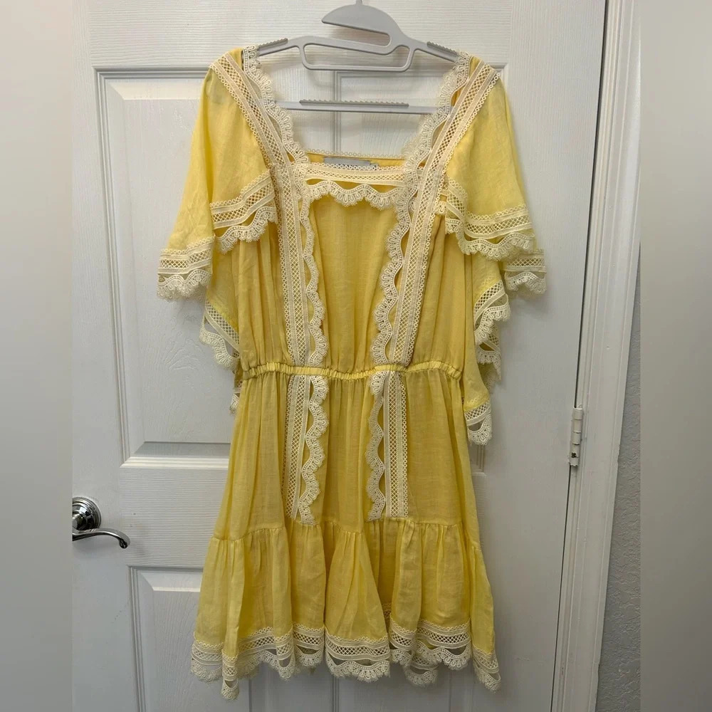 ! Iorane yellow ruffled dress size M